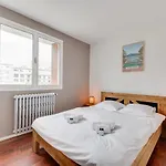 Le Carnot 84 - Beautiful T3 In The City Centre And Close To The Lake Apartman