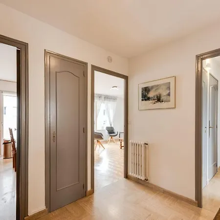 Le Carnot 84 - Beautiful T3 In The City Centre And Close To The Lake Апартаменты Анси